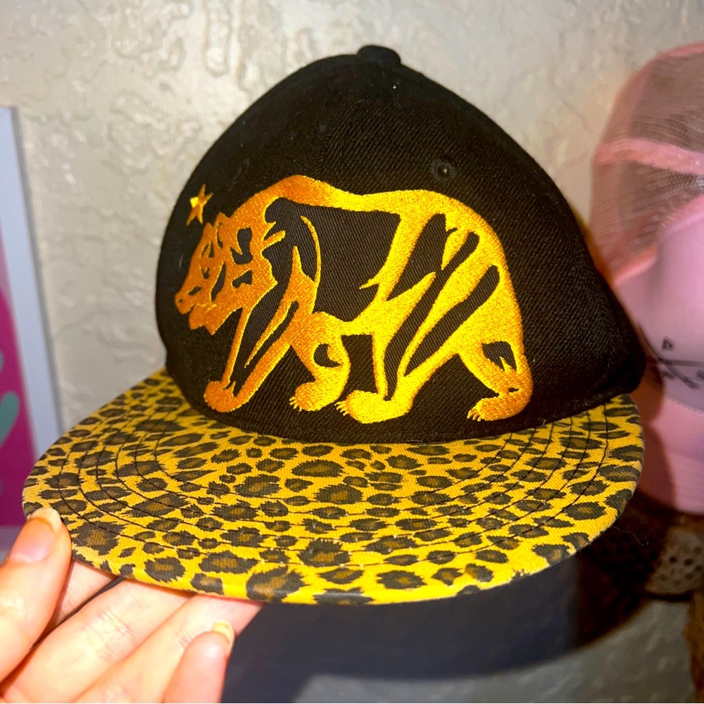 California cheetah bear fashion style black SnapBack want clothing Venice beach